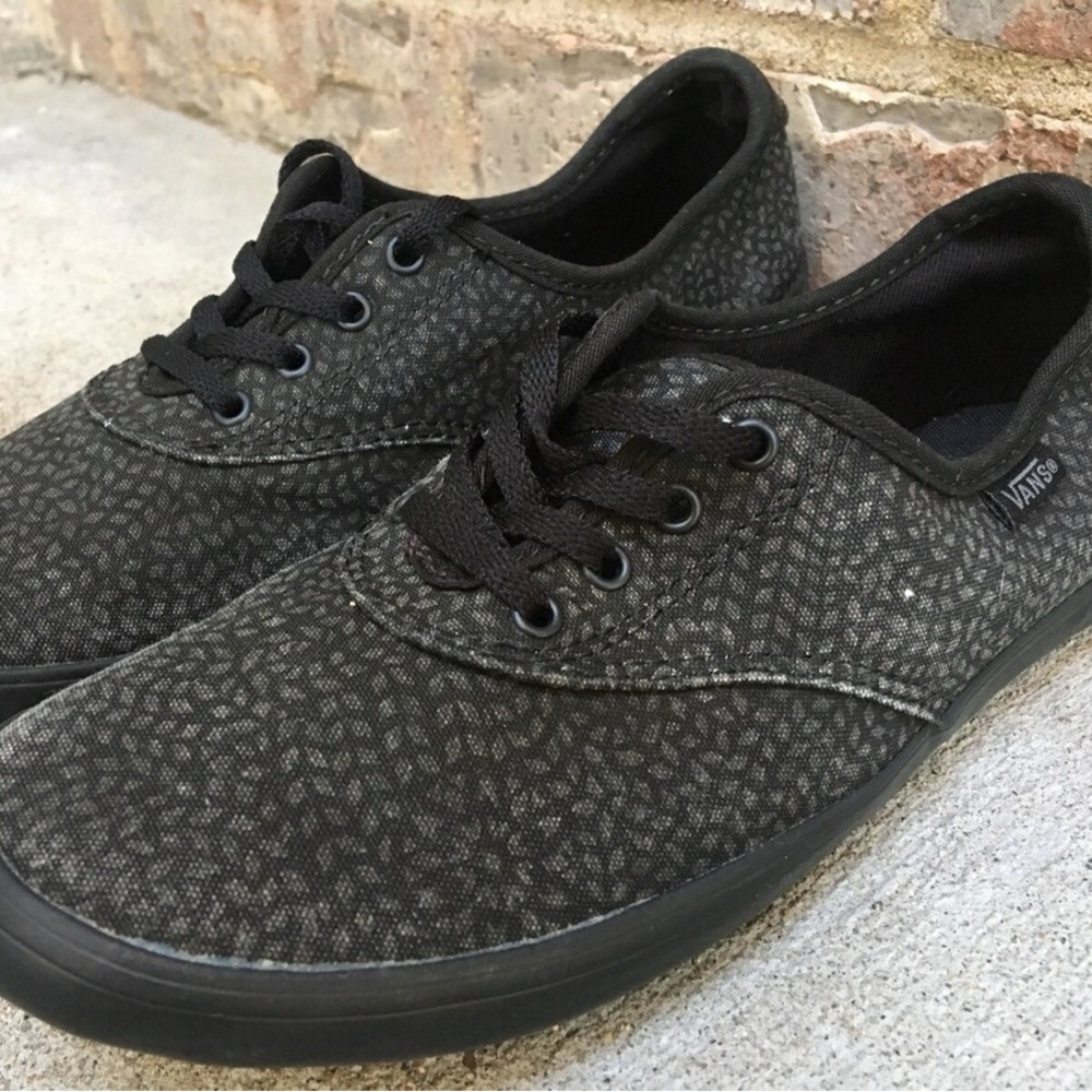 Vans Lace Up Black/Gum Shoes in Black Wheat Flower Print